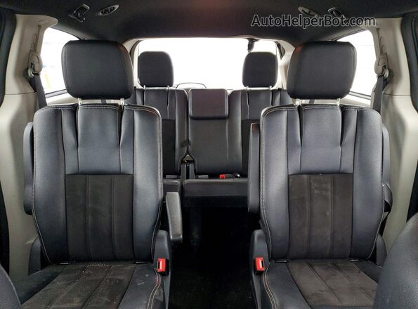 2C4RDGCG4LR160888 2020 DODGE GRAND Charcoal Vista de los asientos traseros