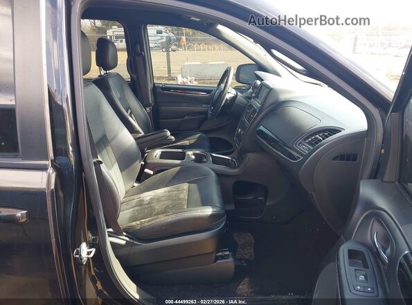 2C4RDGCG9HR824271 2017 DODGE GRAND CARAVAN Gray Vista interior delantera