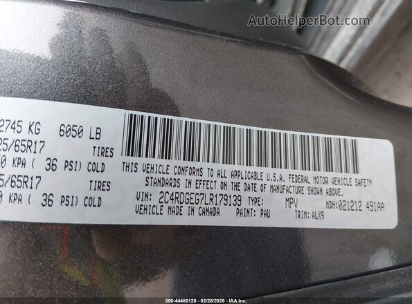 2C4RDGEG7LR179139 2020 DODGE GRAND CARAVAN Gray Widok komory silnika