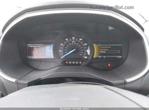 2FMPK4J80HBB82793 2017 FORD EDGE Black Widok tylnych siedzeń