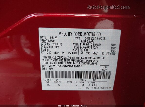 2FMPK4J96PBA15619 2023 FORD EDGE Red Vista del compartimento del motor