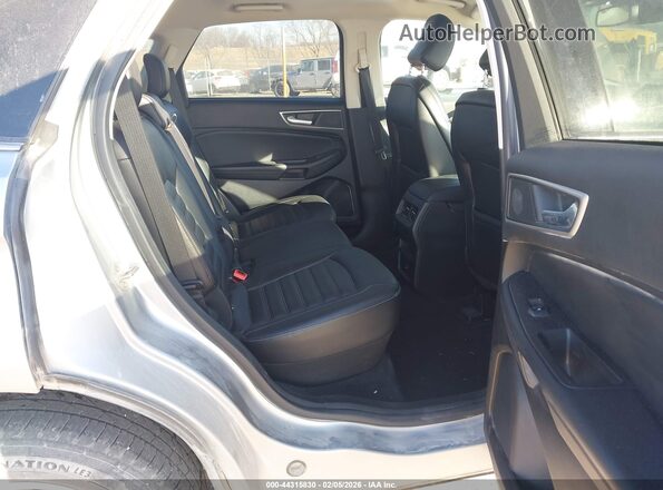 2FMPK4J97NBA55026 2022 FORD EDGE Silver VIN կոդի պիտակի տեսք