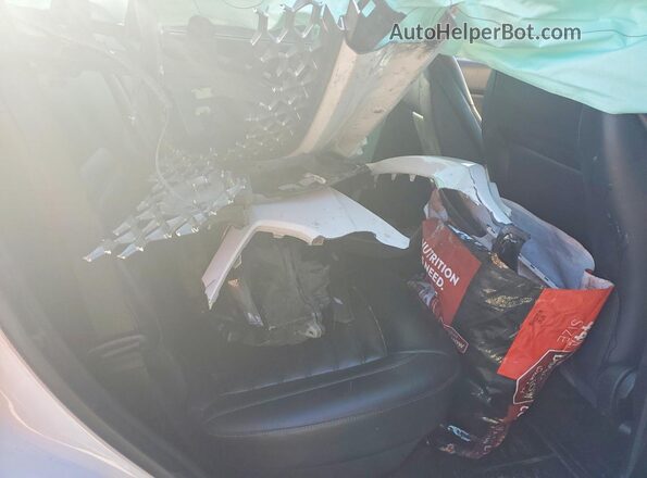 2FMPK4J97PBA29917 2023 FORD EDGE White Вид задньої частини салону