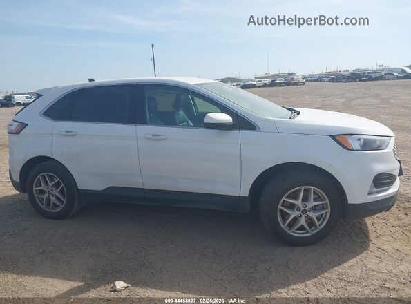 2FMPK4J99RBB00862 2024 FORD EDGE White Widok wnętrza z tyłu