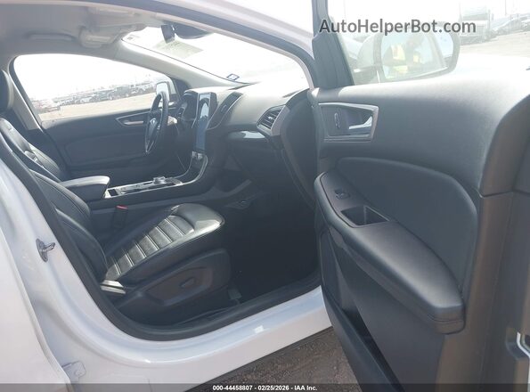 2FMPK4J99RBB00862 2024 FORD EDGE White Widok wnętrza z przodu