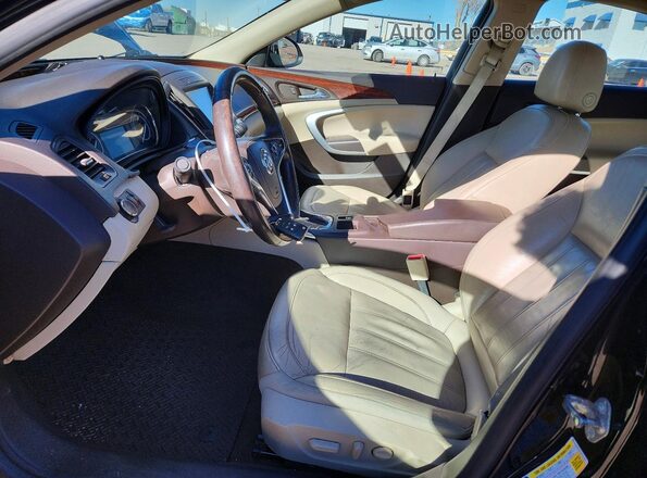 2G4GK5EXXG9111131 2016 BUICK REGAL Черный Вид салона спереди