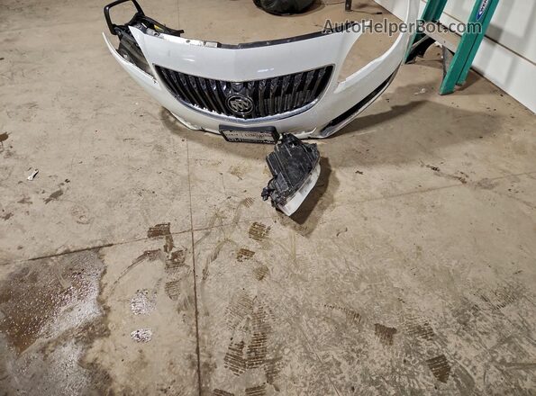 2G4GL5EX8H9194802 2017 BUICK REGAL White Widok komory silnika