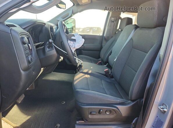 2GC4KMEY2S1146750 2025 CHEVROLET 2500 Gray Front interior view