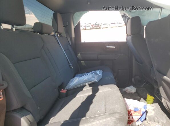 2GC4YMEY8R1206233 2024 CHEVROLET SILVERADO Gray Widok tylnych siedzeń