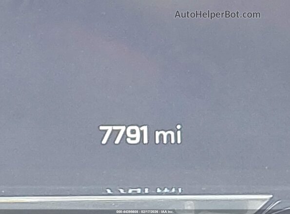 2GCUKDED1T1105735 2026 CHEVROLET SILVERADO Black 360 interior view