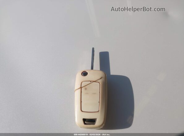 2GNALCEK3G6112839 2016 CHEVROLET EQUINOX White Widok deski rozdzielczej