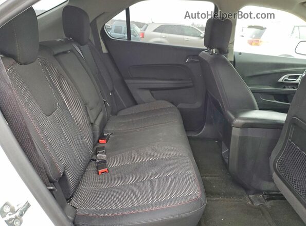 2GNALCEKXH1557318 2017 CHEVROLET EQUINOX White Rear interior view