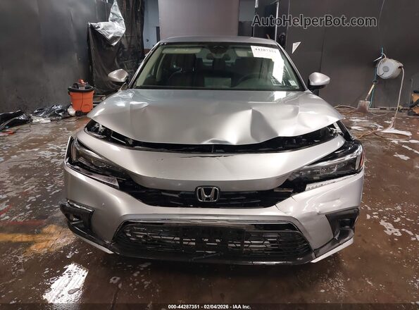 2HGFE2F29PH568724 2023 HONDA CIVIC Silver Սարքավորումների վահանակի տեսք