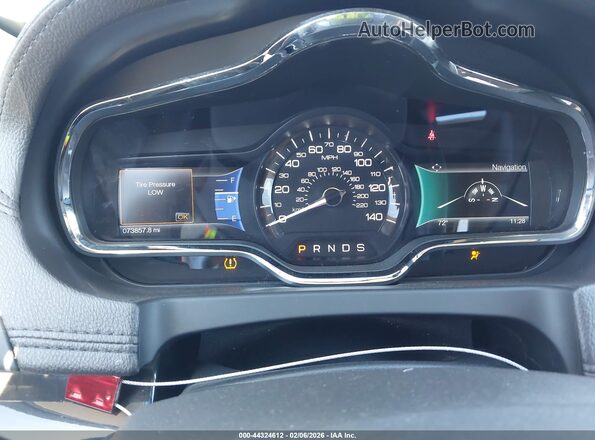2LMHJ5ATXJBL01221 2018 LINCOLN MKT White Вид задніх сидінь
