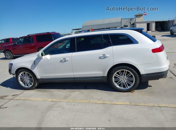 2LMHJ5ATXJBL01221 2018 LINCOLN MKT White 