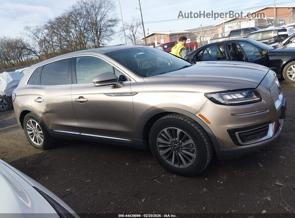 2LMPJ6K91KBL17099 2019 LINCOLN NAUTILUS Champagne 