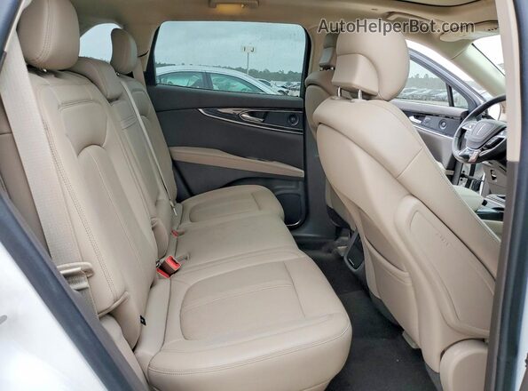 2LMPJ6K97MBL16123 2021 LINCOLN NAUTILUS White 