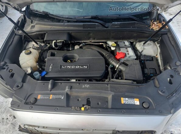 2LMPJ6L99KBL11520 2019 LINCOLN NAUTILUS Silver 