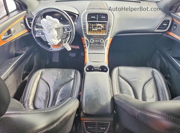 2LMPJ6L99KBL11520 2019 LINCOLN NAUTILUS Silver 