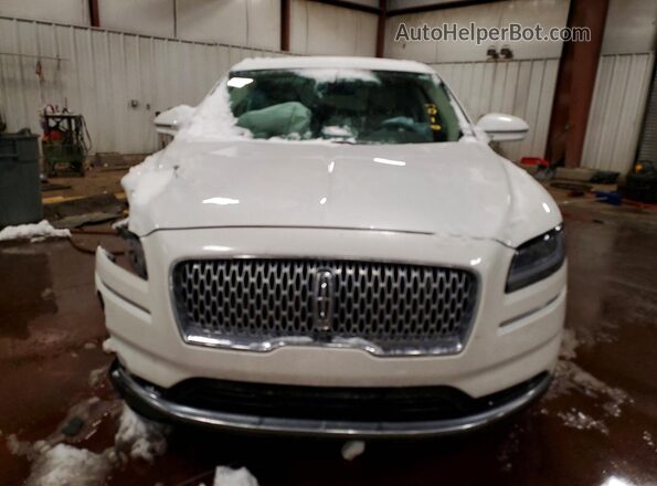 2LMPJ8J92MBL18570 2021 LINCOLN NAUTILUS White Vista frontal