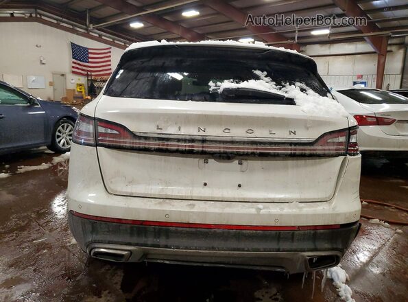 2LMPJ8J92MBL18570 2021 LINCOLN NAUTILUS White Vista trasera