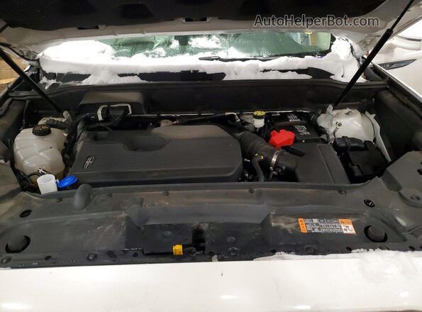 2LMPJ8J92MBL18570 2021 LINCOLN NAUTILUS White Vista del compartimento del motor