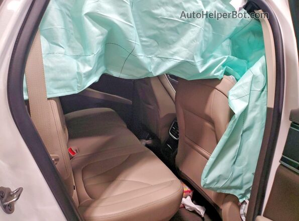 2LMPJ8J92MBL18570 2021 LINCOLN NAUTILUS White Vista interior trasera