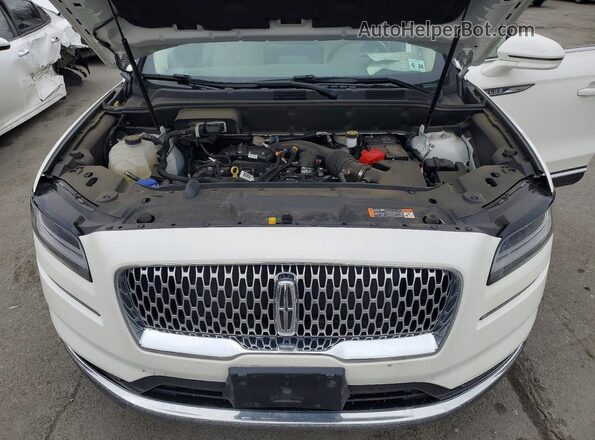 2LMPJ8J92PBL09856 2023 LINCOLN NAUTILUS White Սալոնի հետևի տեսք