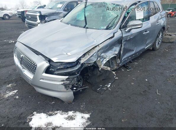 2LMPJ8J95MBL13654 2021 LINCOLN NAUTILUS Gray Widok z przodu