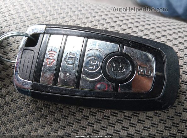 2LMPJ8J95MBL13654 2021 LINCOLN NAUTILUS Gray Widok deski rozdzielczej