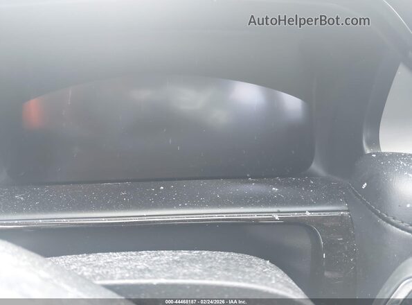 2LMPJ8J95MBL13654 2021 LINCOLN NAUTILUS Gray Widok tylnych siedzeń