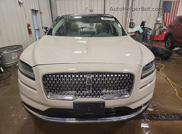2LMPJ8KP4NBL10615 2022 LINCOLN NAUTILUS Кремовый Вид спереди