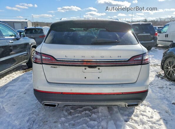2LMPJ8KP4PBL28843 2023 LINCOLN NAUTILUS White Widok z tyłu