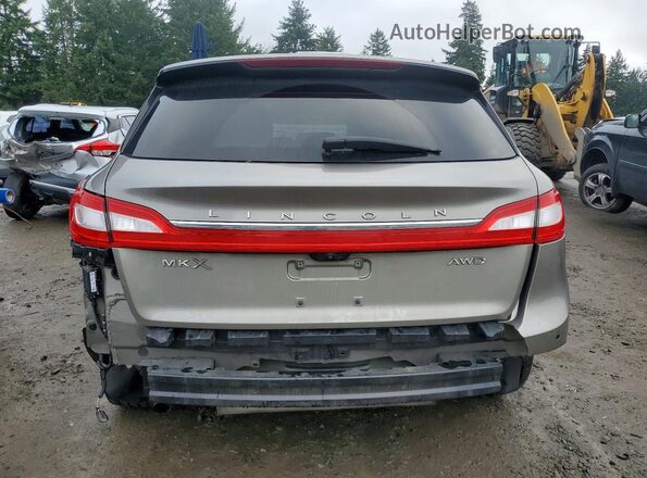 2LMPJ8KR9HBL28811 2017 LINCOLN MKX Tan Vista trasera