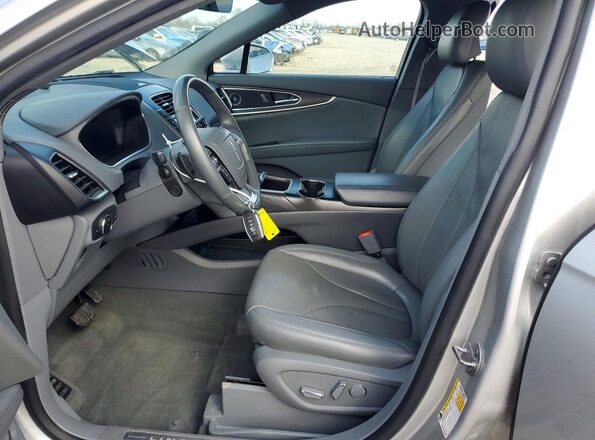2LMPJ8L92KBL66788 2019 LINCOLN NAUTILUS Gray 