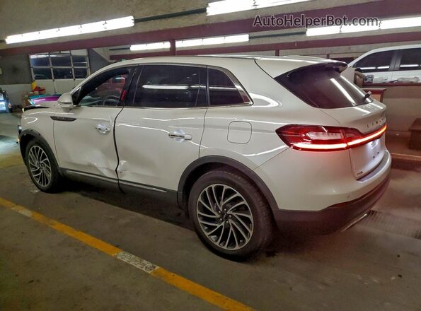 2LMPJ8L93KBL17826 2019 LINCOLN NAUTILUS White 