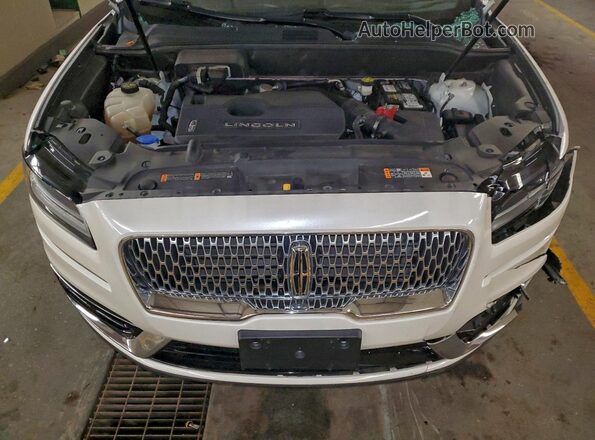 2LMPJ8L93KBL17826 2019 LINCOLN NAUTILUS White 