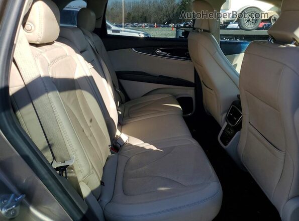 2LMPJ8L94KBL35493 2019 LINCOLN NAUTILUS Золотой 
