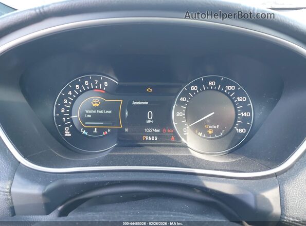 2LMPJ8LR1HBL17834 2017 LINCOLN MKX White Հետևի նստատեղերի տեսք