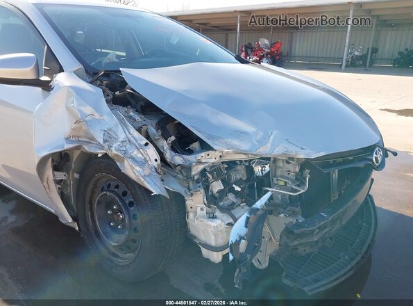 2T1BURHE0GC579458 2016 TOYOTA LL Silver Widok z przodu