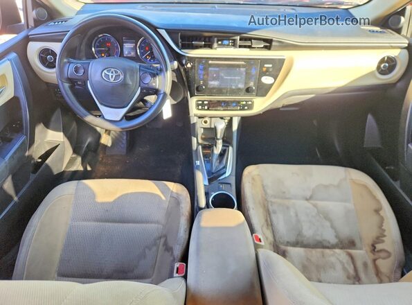 2T1BURHE0HC786403 2017 TOYOTA LL Red Widok deski rozdzielczej