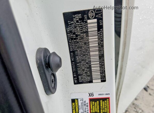 2T1BURHE0HC917636 2017 TOYOTA LL White Engine compartment view