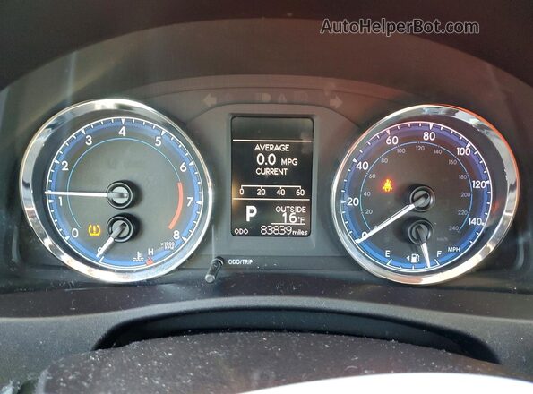 2T1BURHE0JC092865 2018 TOYOTA LL Silver Вид щитка приладів