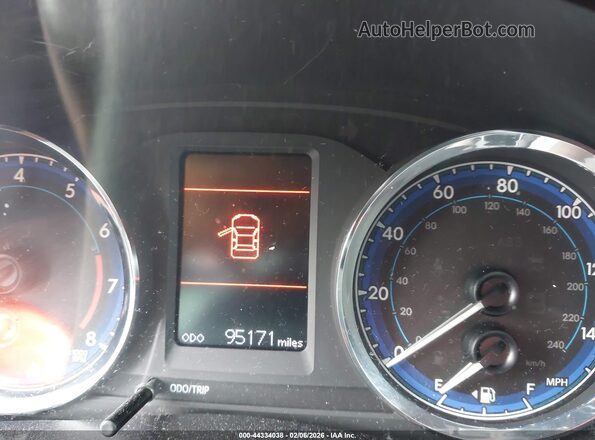 2T1BURHE2JC115062 2018 TOYOTA LL Silver უკანა სავარძლების ხედი