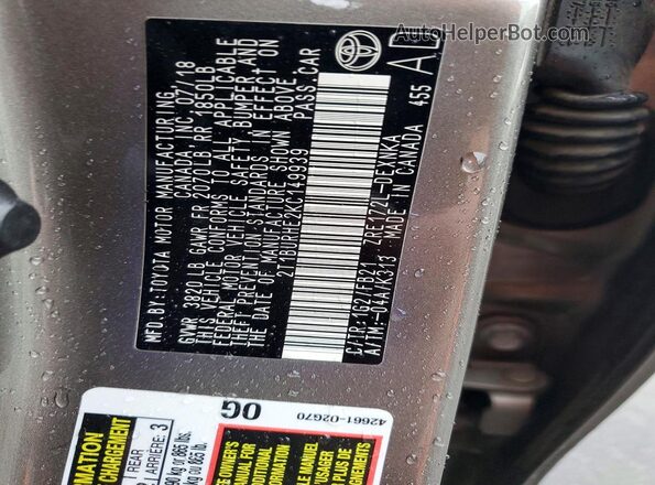 2T1BURHE2KC149939 2019 TOYOTA LL Brown 