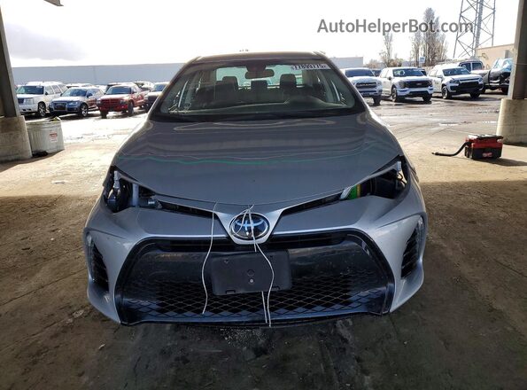 2T1BURHE3JC059083 2018 TOYOTA LL Серебряный Вид спереди