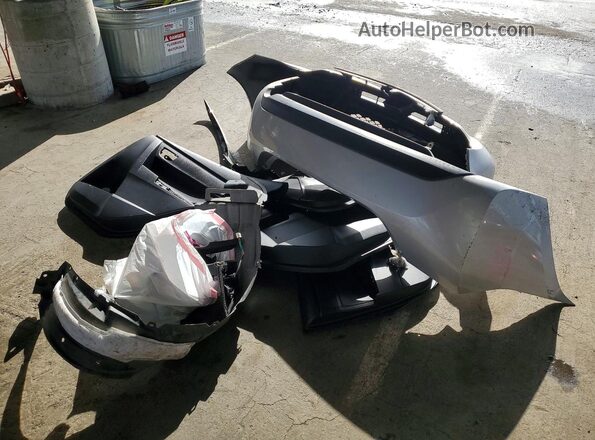 2T1BURHE3JC059083 2018 TOYOTA LL Серебряный Вид подкапотного пространства