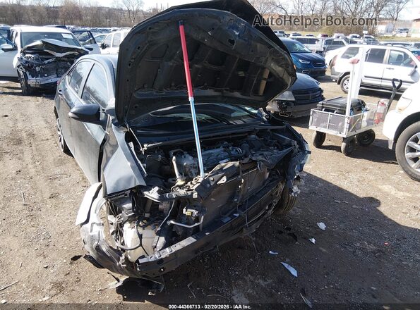 2T1BURHE5KC157100 2019 TOYOTA LL Black 
