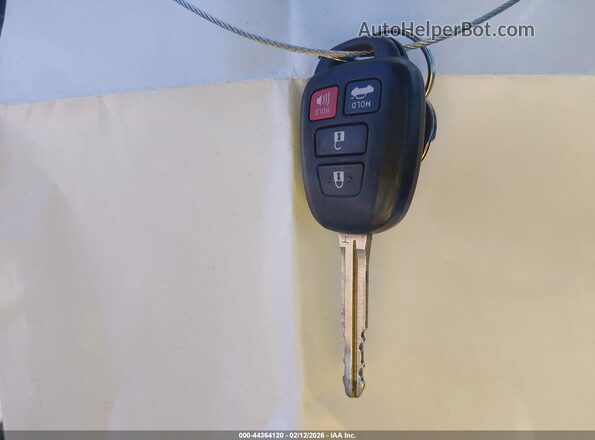 2T1BURHE7GC629045 2016 TOYOTA LL Blue Widok deski rozdzielczej