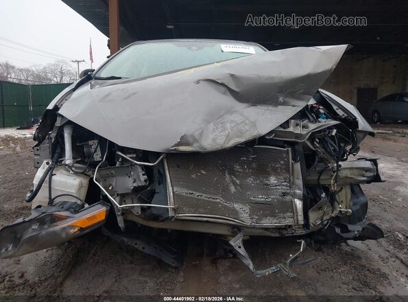 2T1BURHE8HC930585 2017 TOYOTA LL Gray Widok zestawu wskaźników